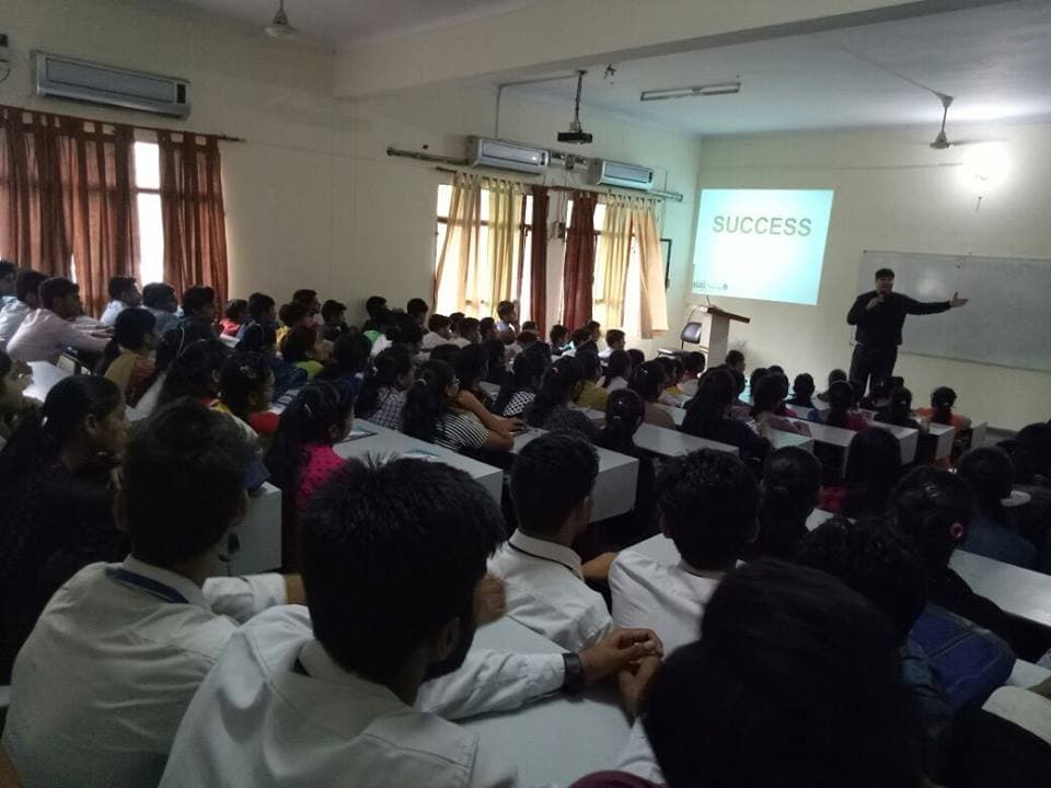 Dr. Ram Manohar Lohia College of Pharmacy Ghaziabad Campus photo 4